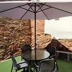 Con Piscina La Salamandrija Landhaus