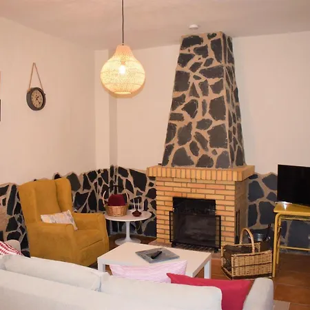 La Salamandrija- Con Chimenea, Patio Y Barbacoa Кордобилья-де-Лакара