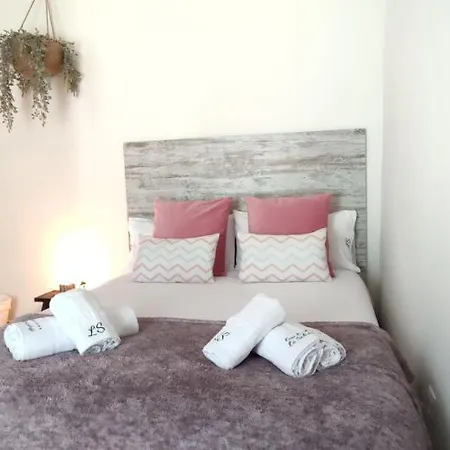 Летний дом La Salamandrija- Con Chimenea, Patio Y Barbacoa Кордобилья-де-Лакара