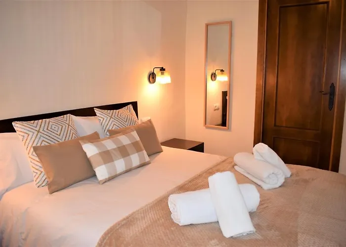 La Salamandrija- Con Chimenea, Patio Y Barbacoa Кордобилья-де-Лакара