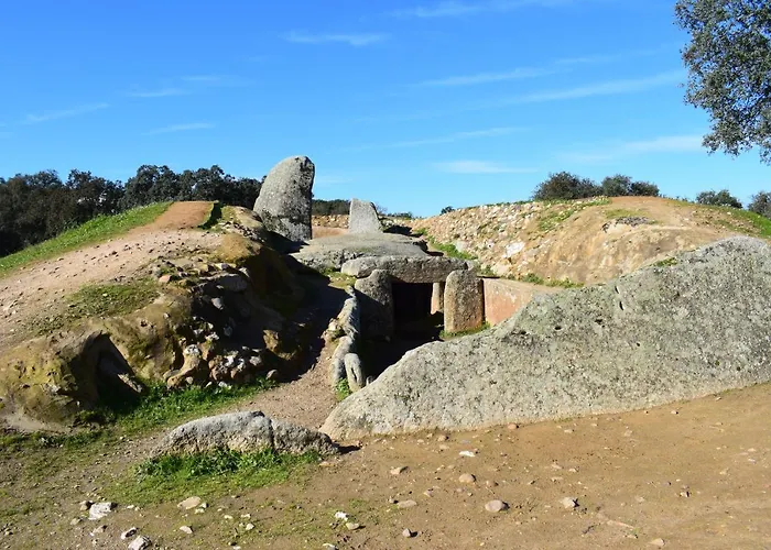 La Salamandrija- Con Chimenea, Patio Y Barbacoa * Кордобилья-де-Лакара