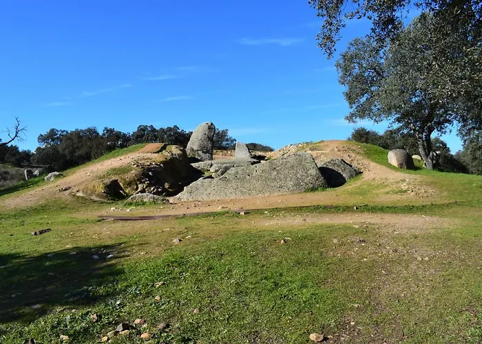 La Salamandrija- Con Chimenea, Patio Y Barbacoa * Кордобилья-де-Лакара