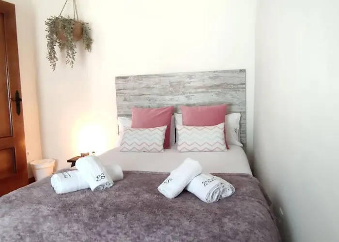 Летний дом La Salamandrija- Con Chimenea, Patio Y Barbacoa Кордобилья-де-Лакара